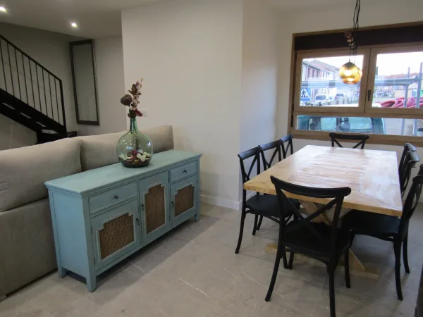 Comedor de Casa La Alcoholera en Valtierra